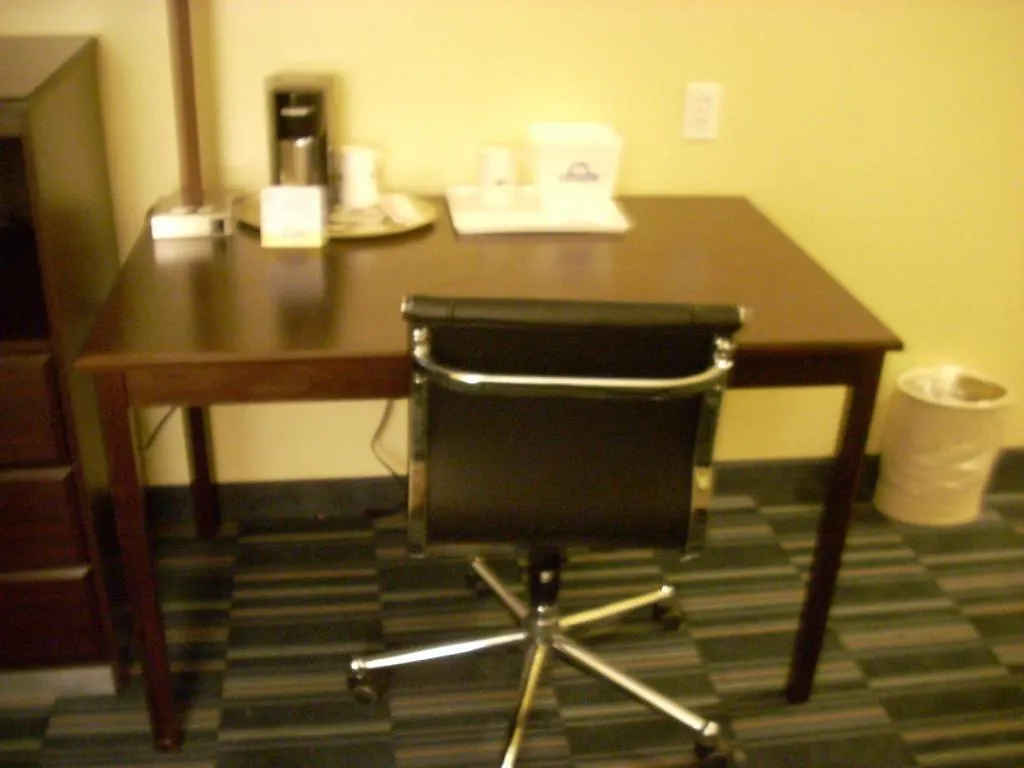 Days Inn & Suites By Wyndham Ozone Park/Jfk Airport New York 2*,  United States