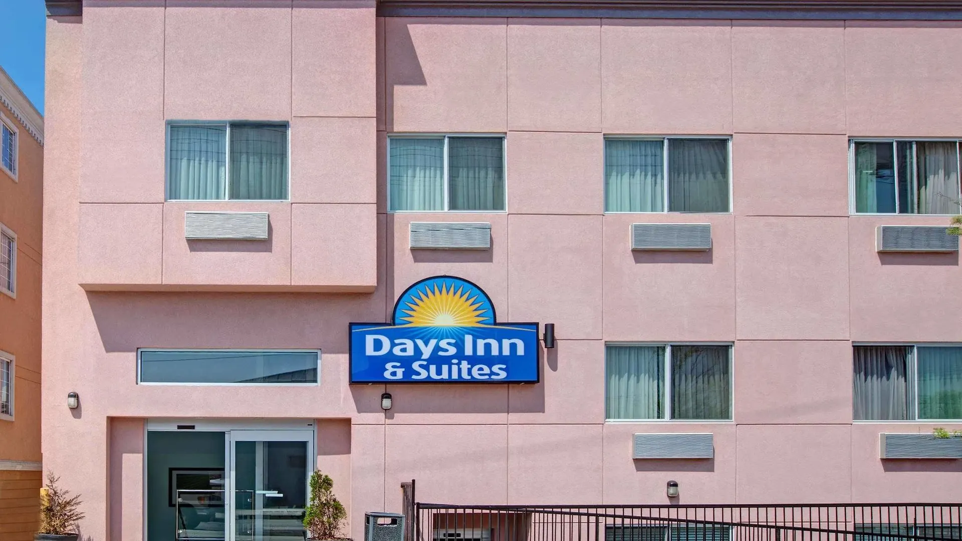 ** Hotel Days Inn & Suites By Wyndham Ozone Park/Jfk Airport New York United States